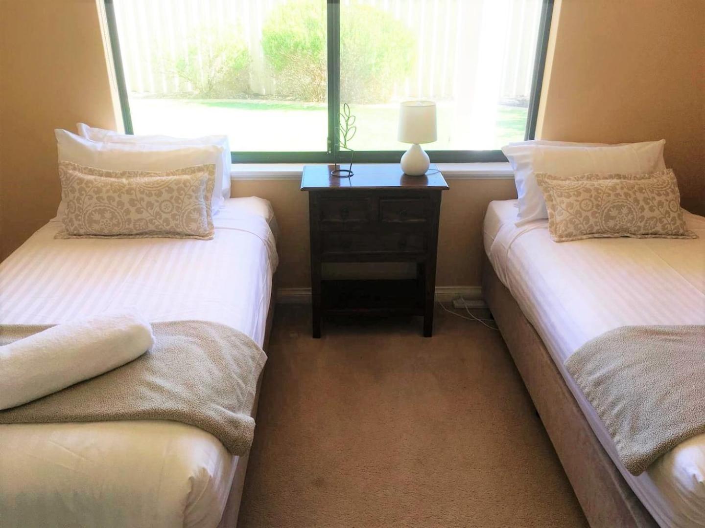 Rancho Relaxo - Great For Longer Stays! Free Wifi Scarborough Экстерьер фото