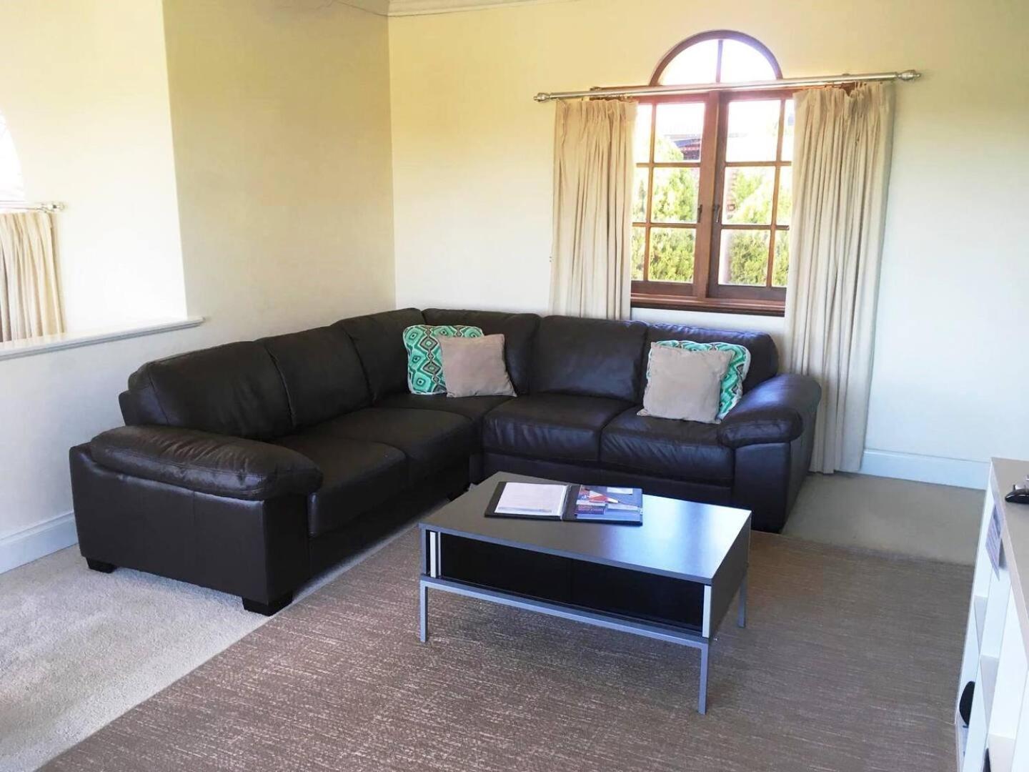 Rancho Relaxo - Great For Longer Stays! Free Wifi Scarborough Экстерьер фото